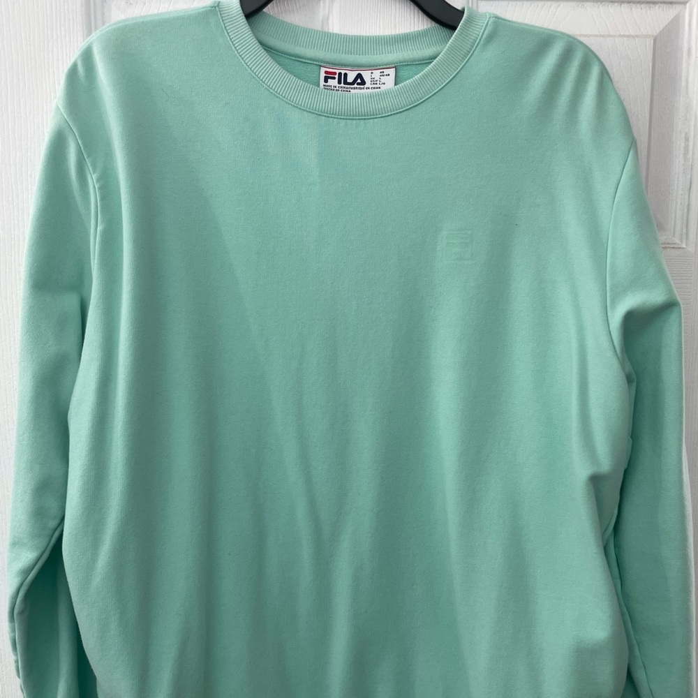 Womans fila sweat shirt